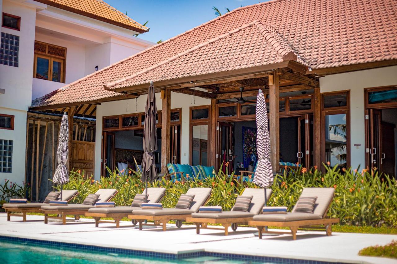 Wake up Paradise Lebah Villa II Two-Bedroom Villa