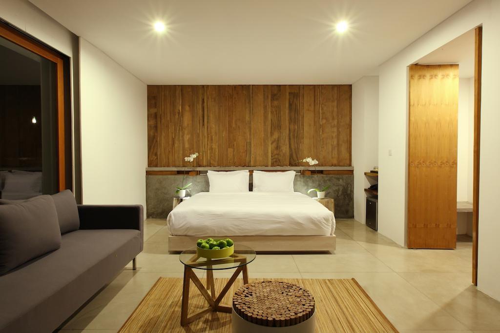 Three-Bedroom Villa Chasing The Sunrise