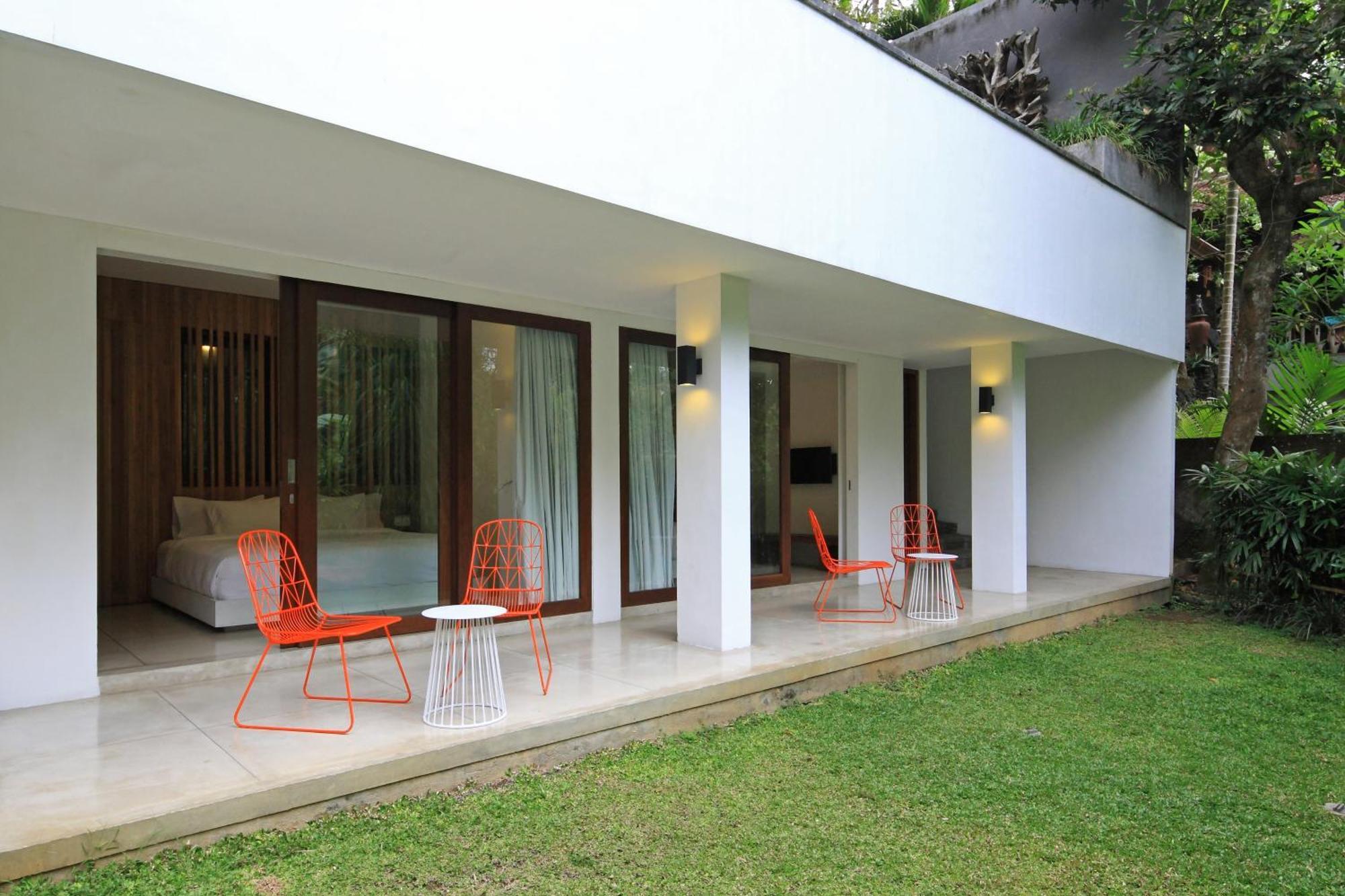 Three-Bedroom Villa Chasing The Sunrise