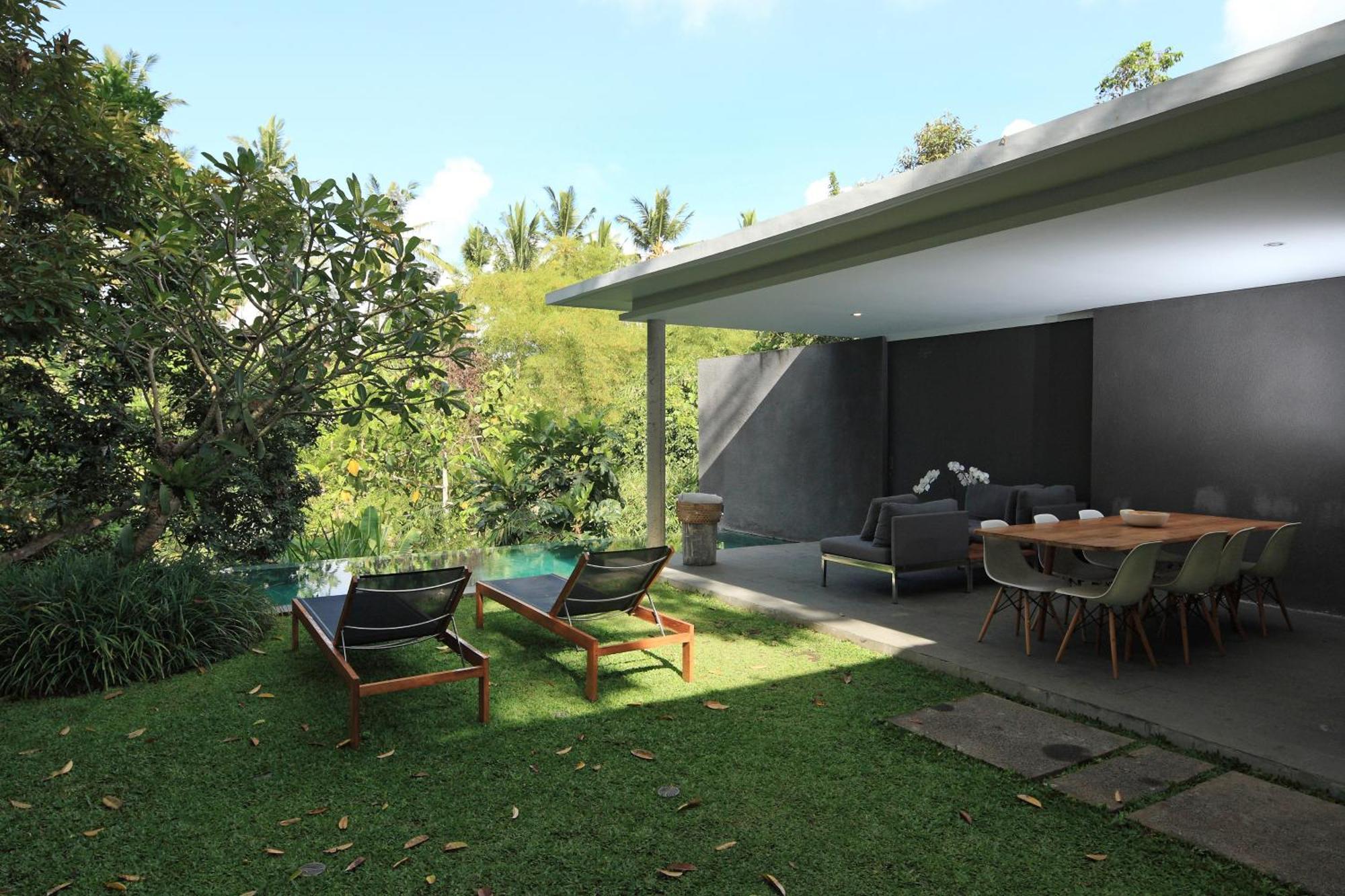 Three-Bedroom Villa Chasing The Sunrise