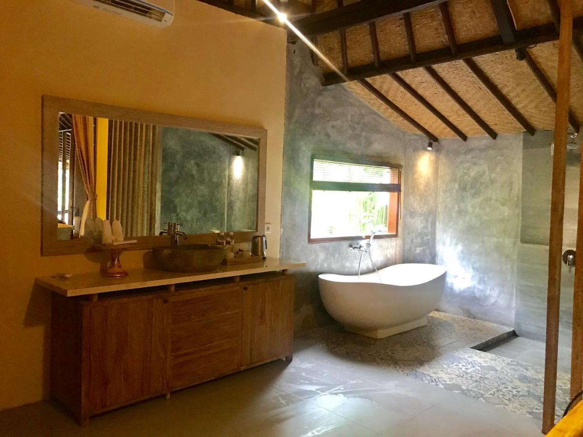 Deluxe Double Room Bath