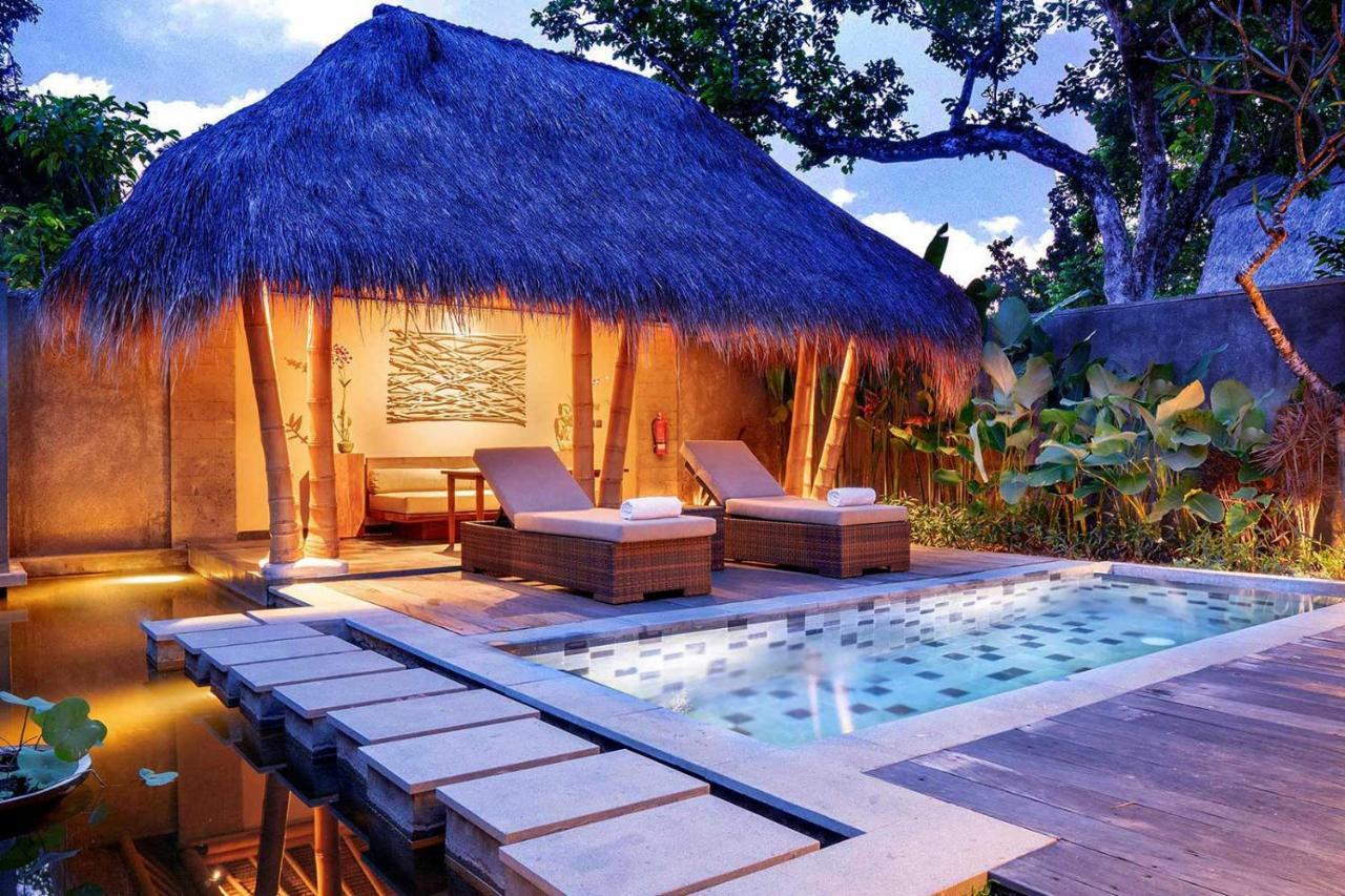 Water Garden Pool Suite