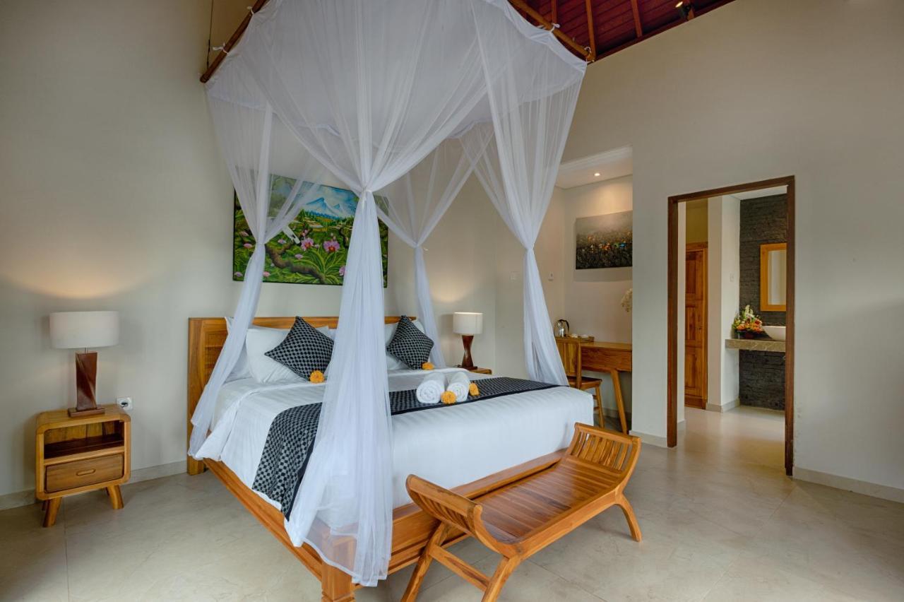 One-Bedroom Villa Private Pool Valley View