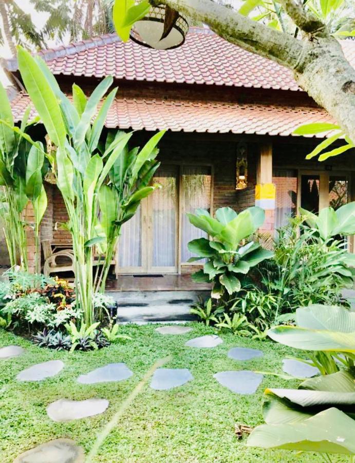 Deluxe Double or Twin Room Pool View