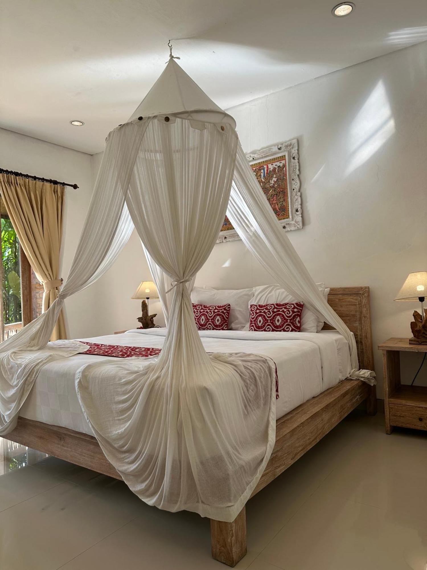 Deluxe Double or Twin Room Pool View