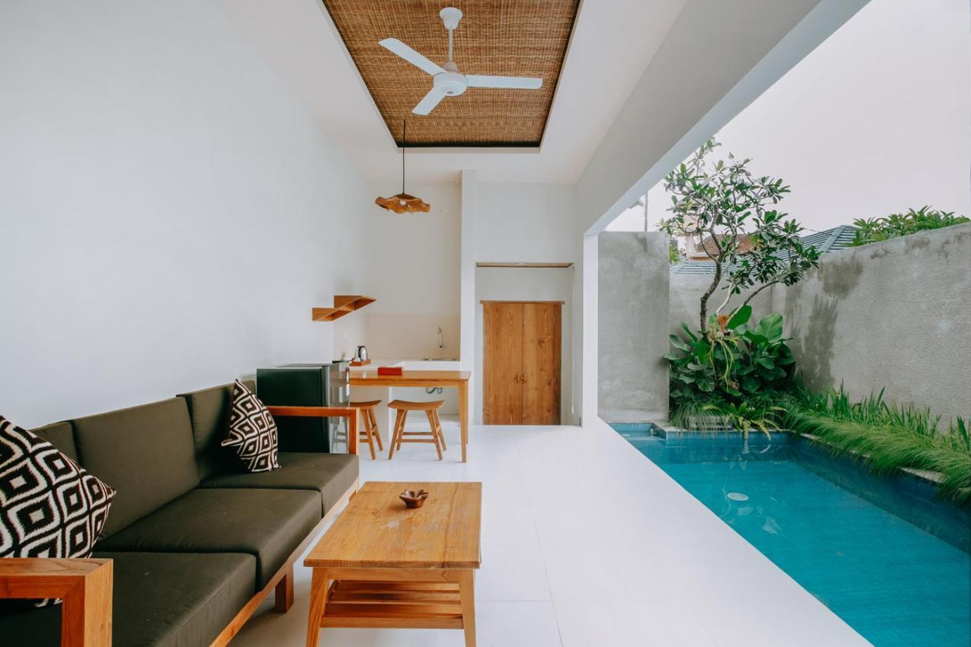 Deluxe Villa