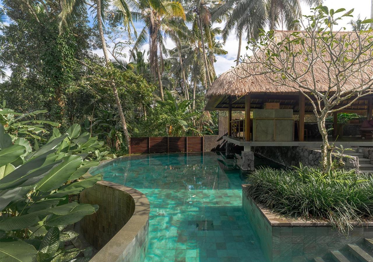 One Bedroom Honeymoon Suite Pool Villa Massage