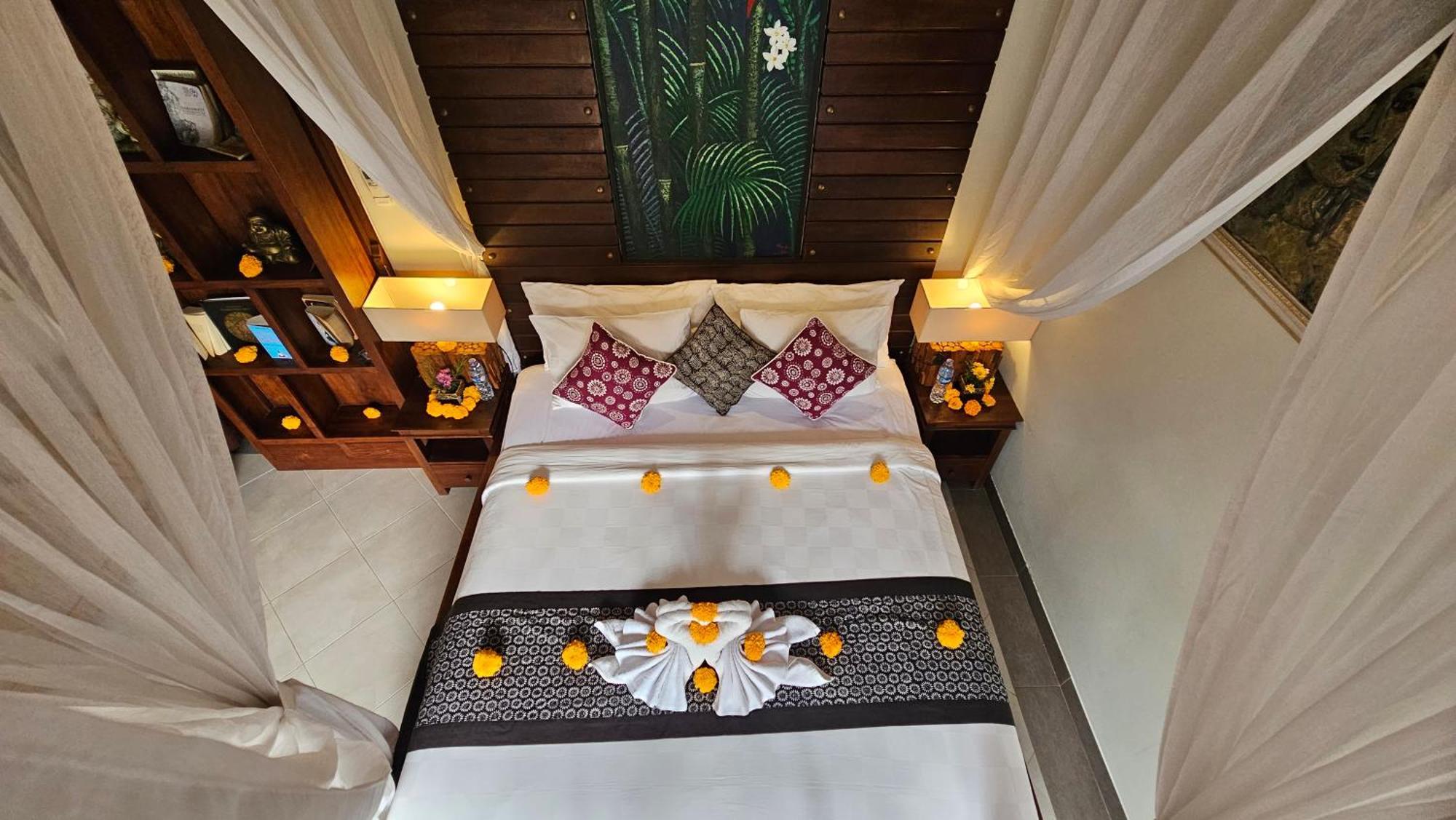 Honeymoon at One-Bedroom Pool Villa
