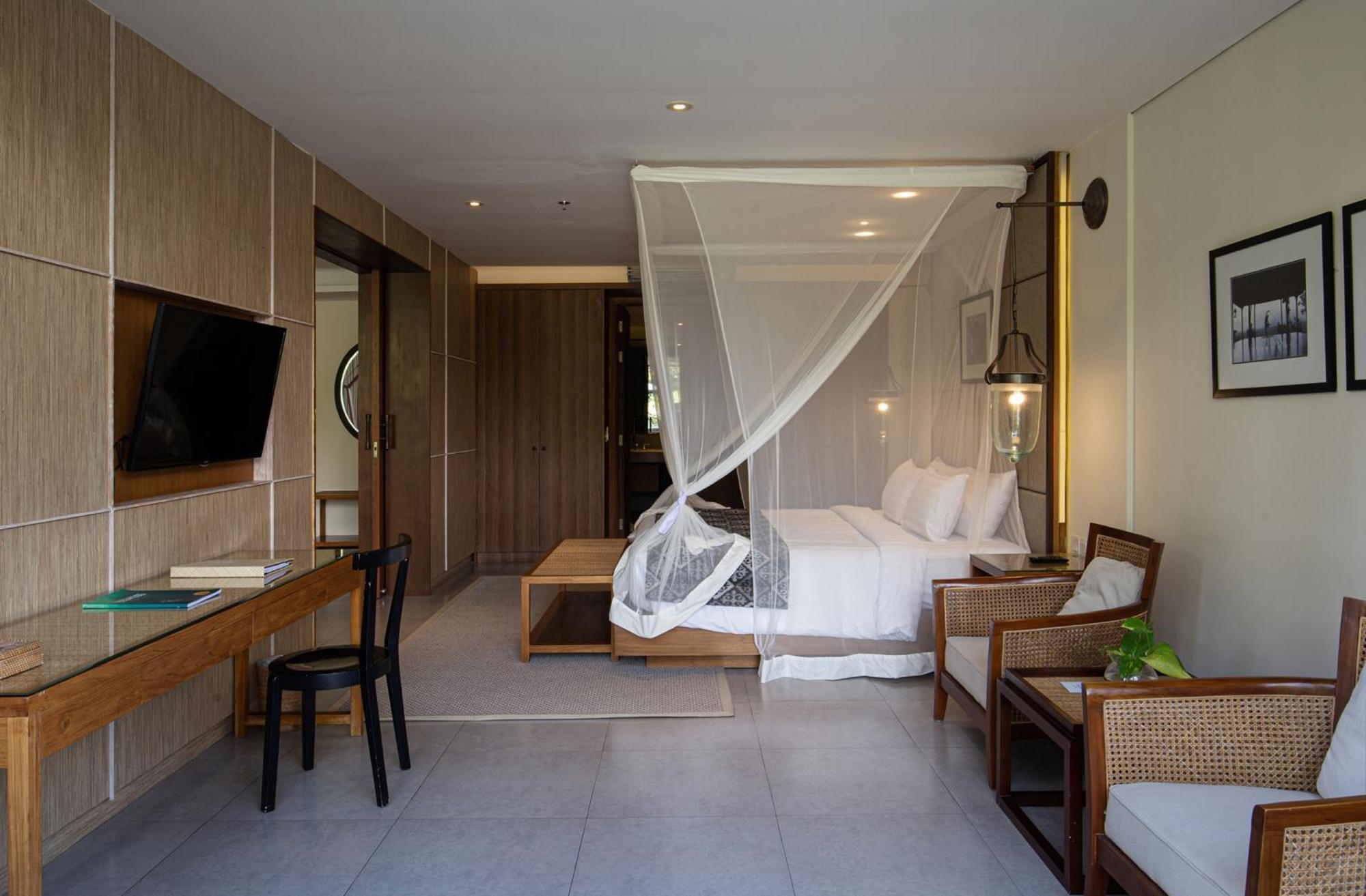Suite Pool View One-time 30 Minutes Spa