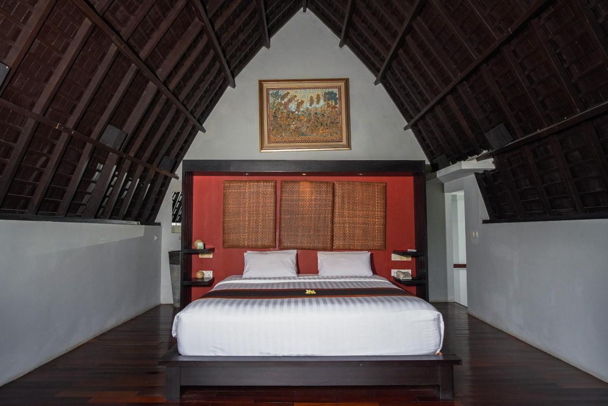Duplex Family Pool Villa