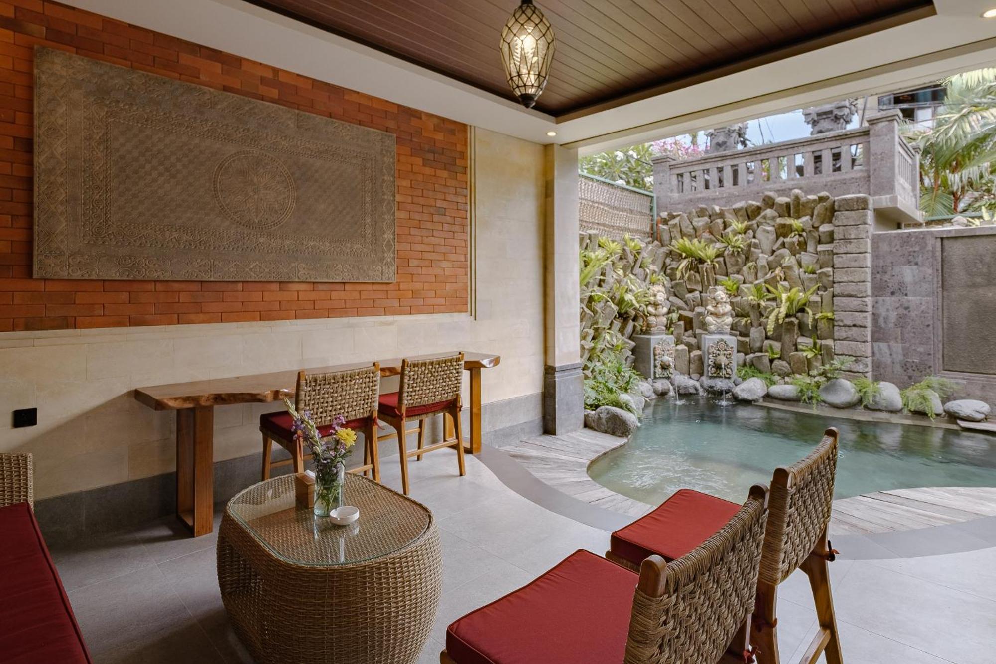 One-Bedroom Villa Pool View