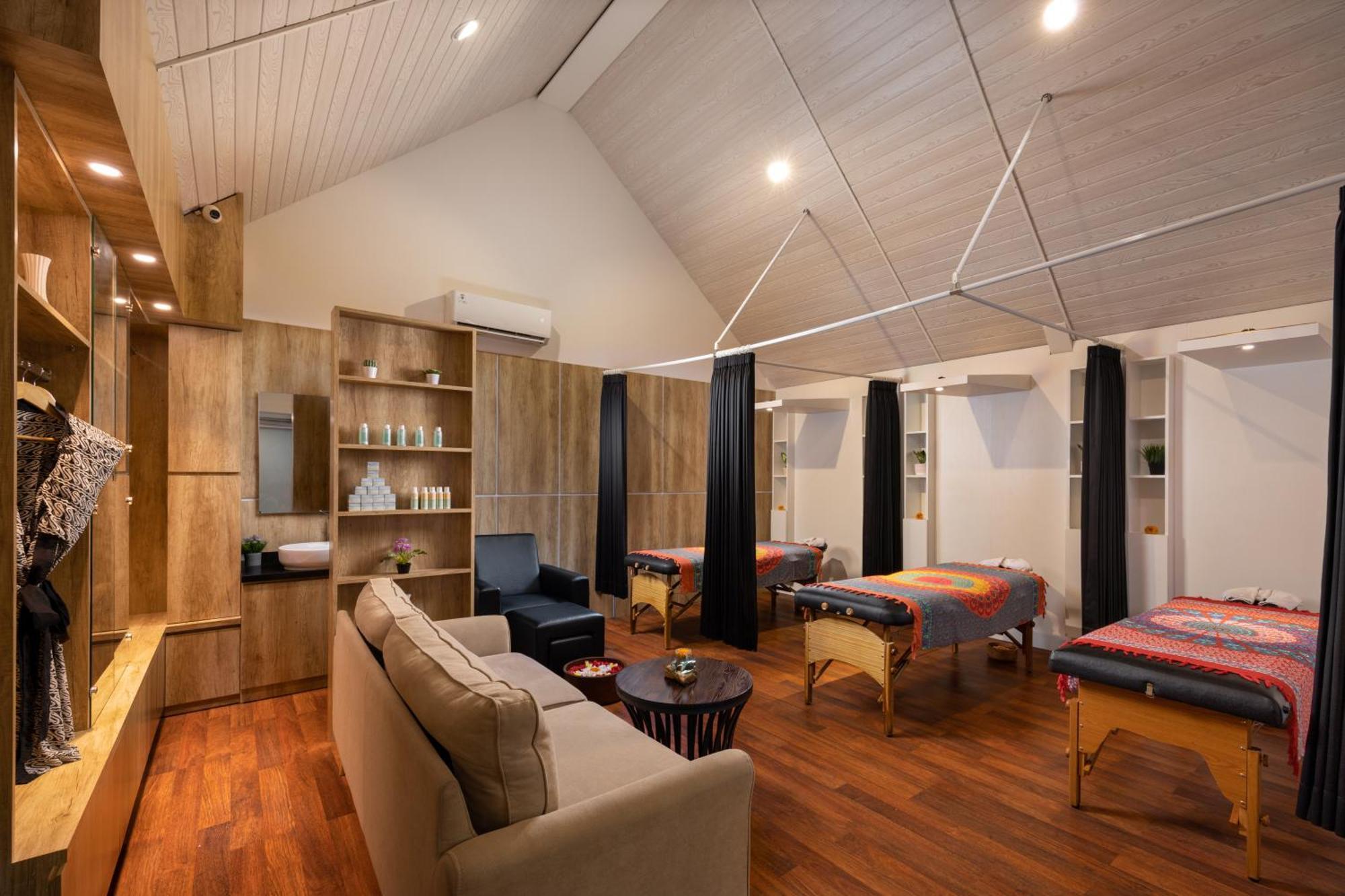 One-Bedroom Pool Villa Daily Afternoon Tea