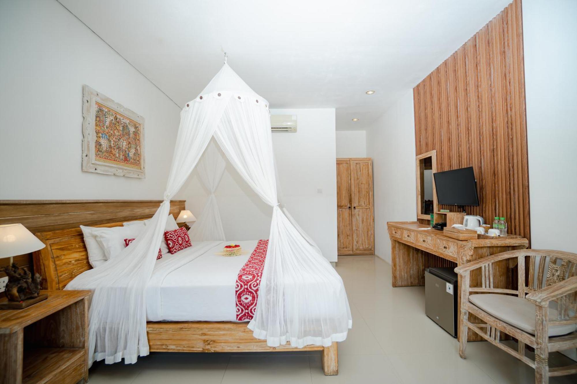 Deluxe Double or Twin Room Pool View