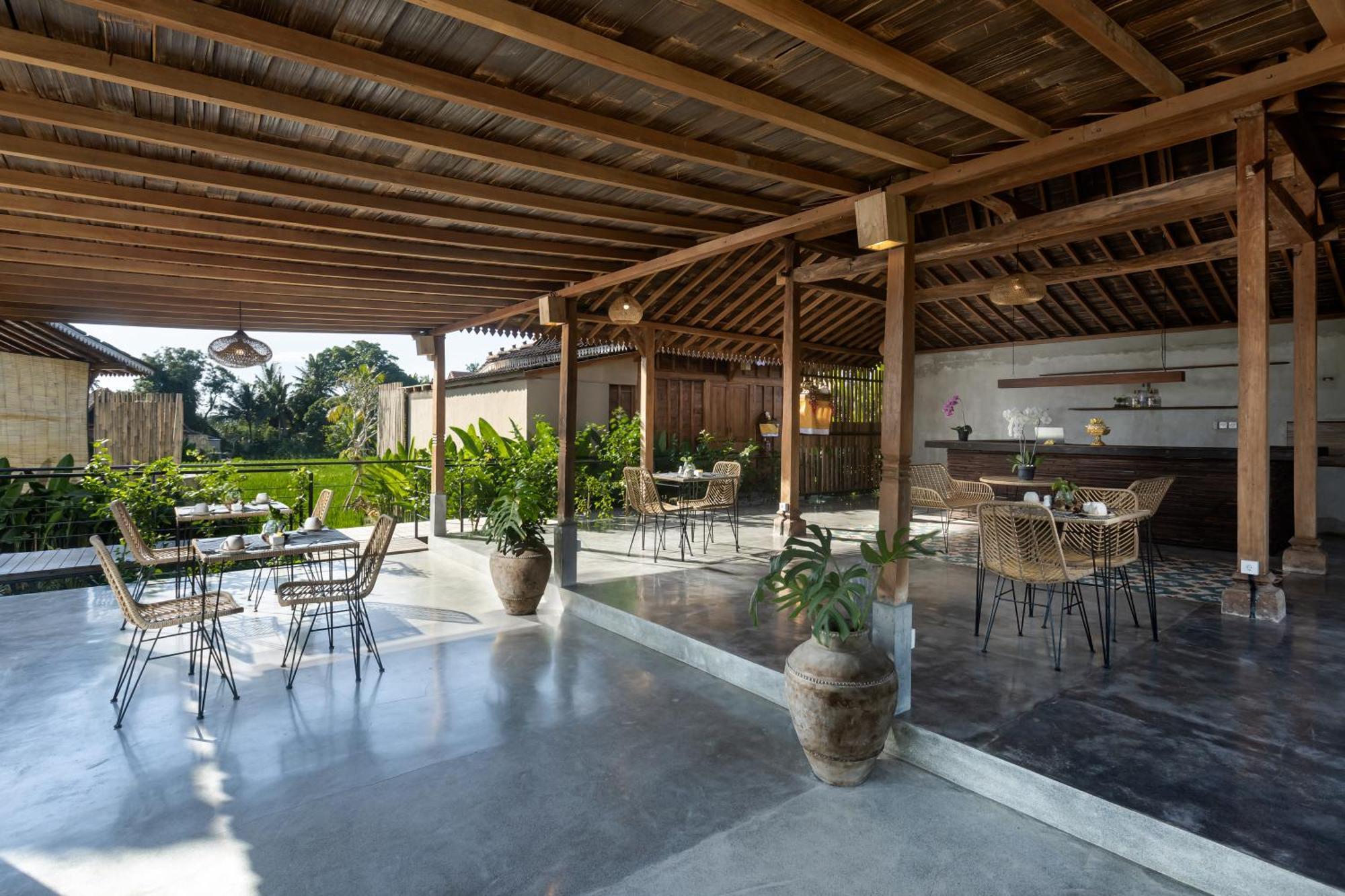 One-Bedroom Wooden Pool Villa