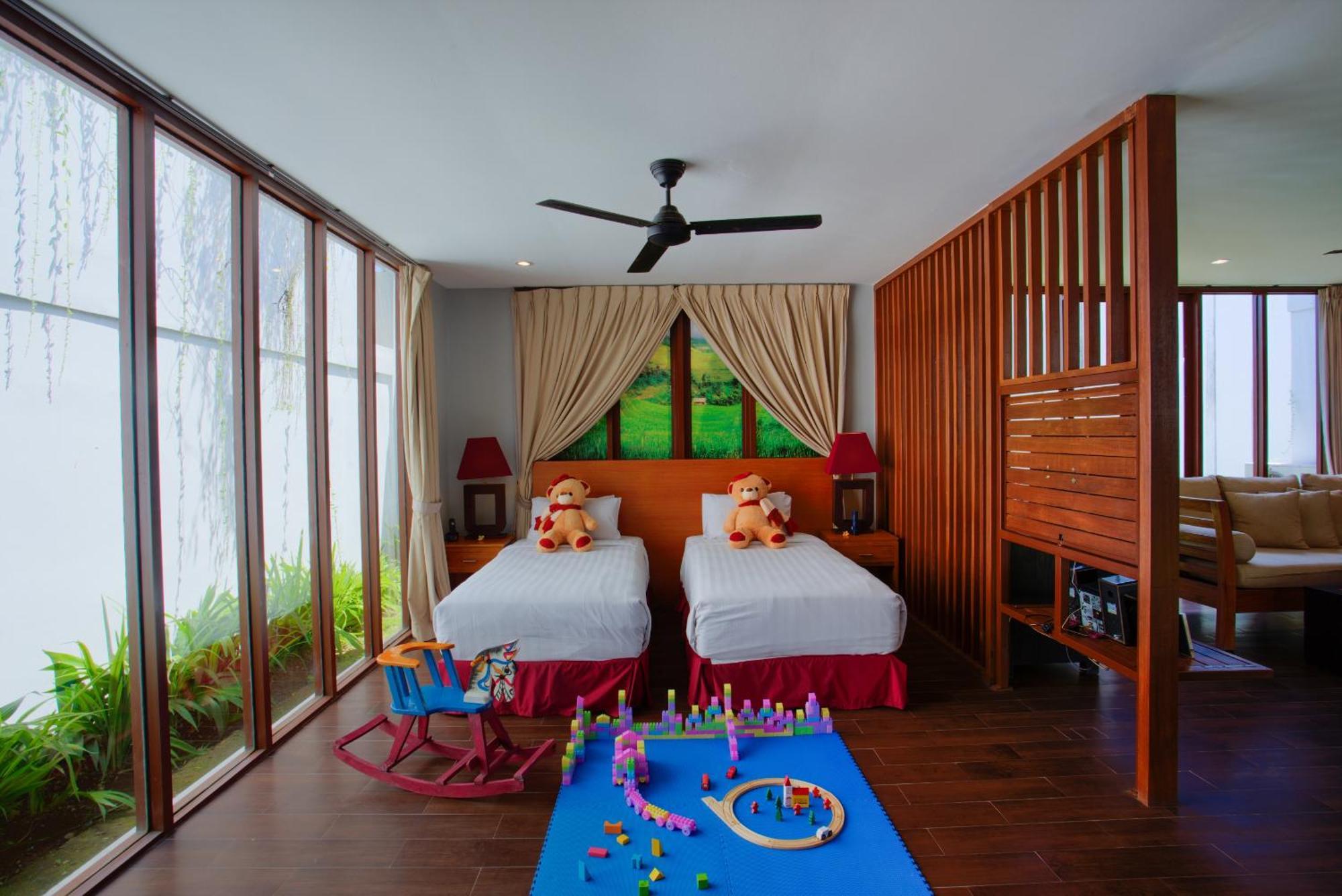 Duplex Family Pool Villa