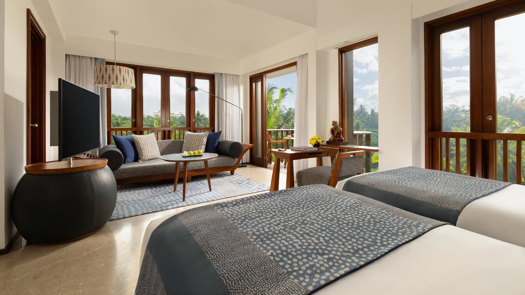 Impressive Forest Corner Suite Butler Service Twin Bed