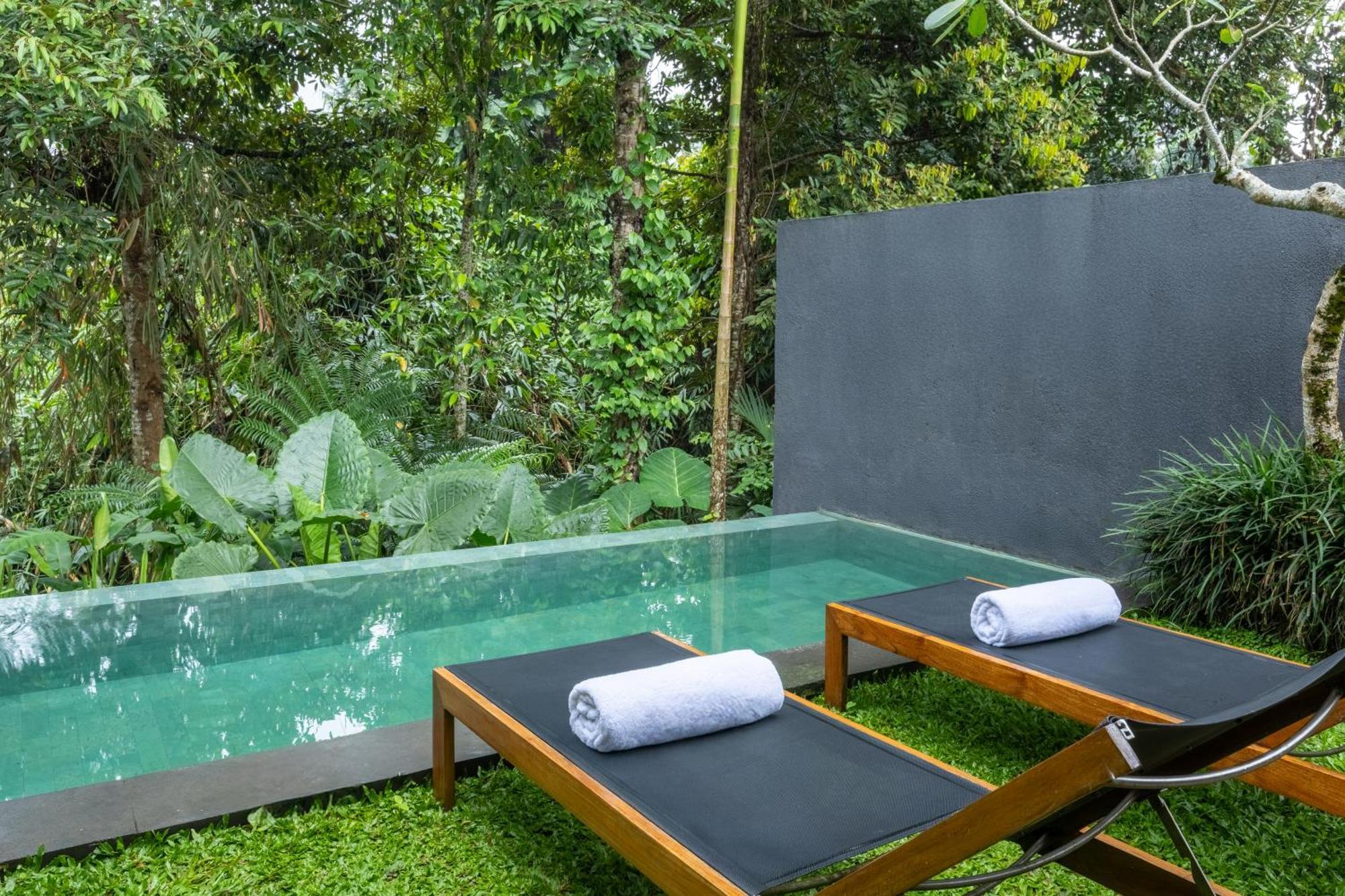 Valley Pool Villa