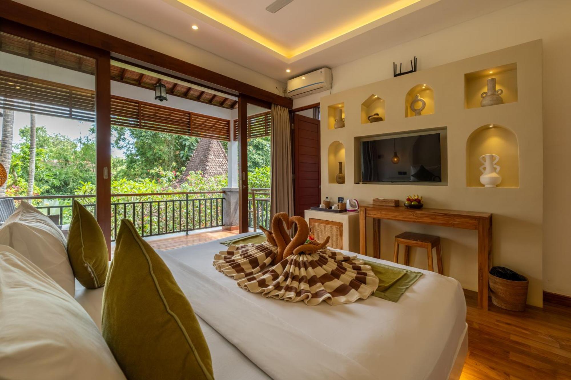 Superior Double Jungle View Balcony