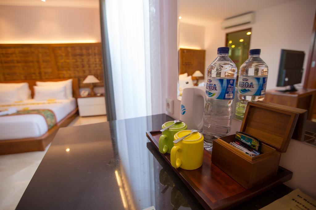 Honeymoon Suite