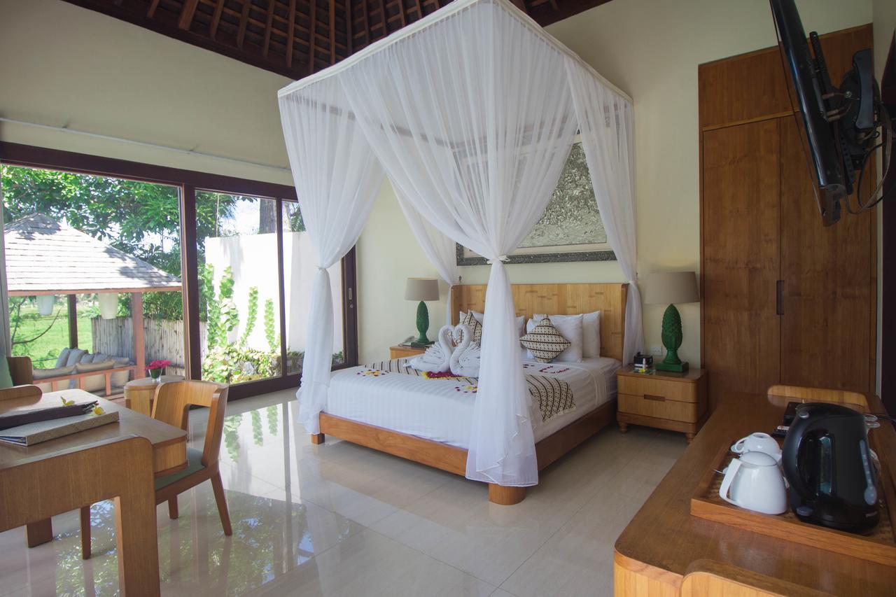 Royal Four Bedroom Pool Villa Rice Field View
