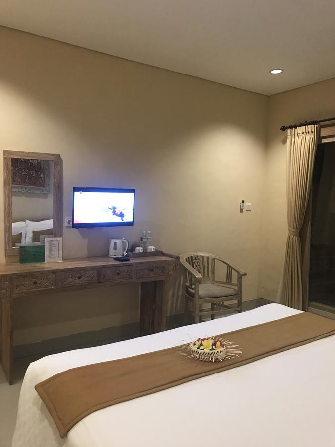 Deluxe Double or Twin Room Pool View
