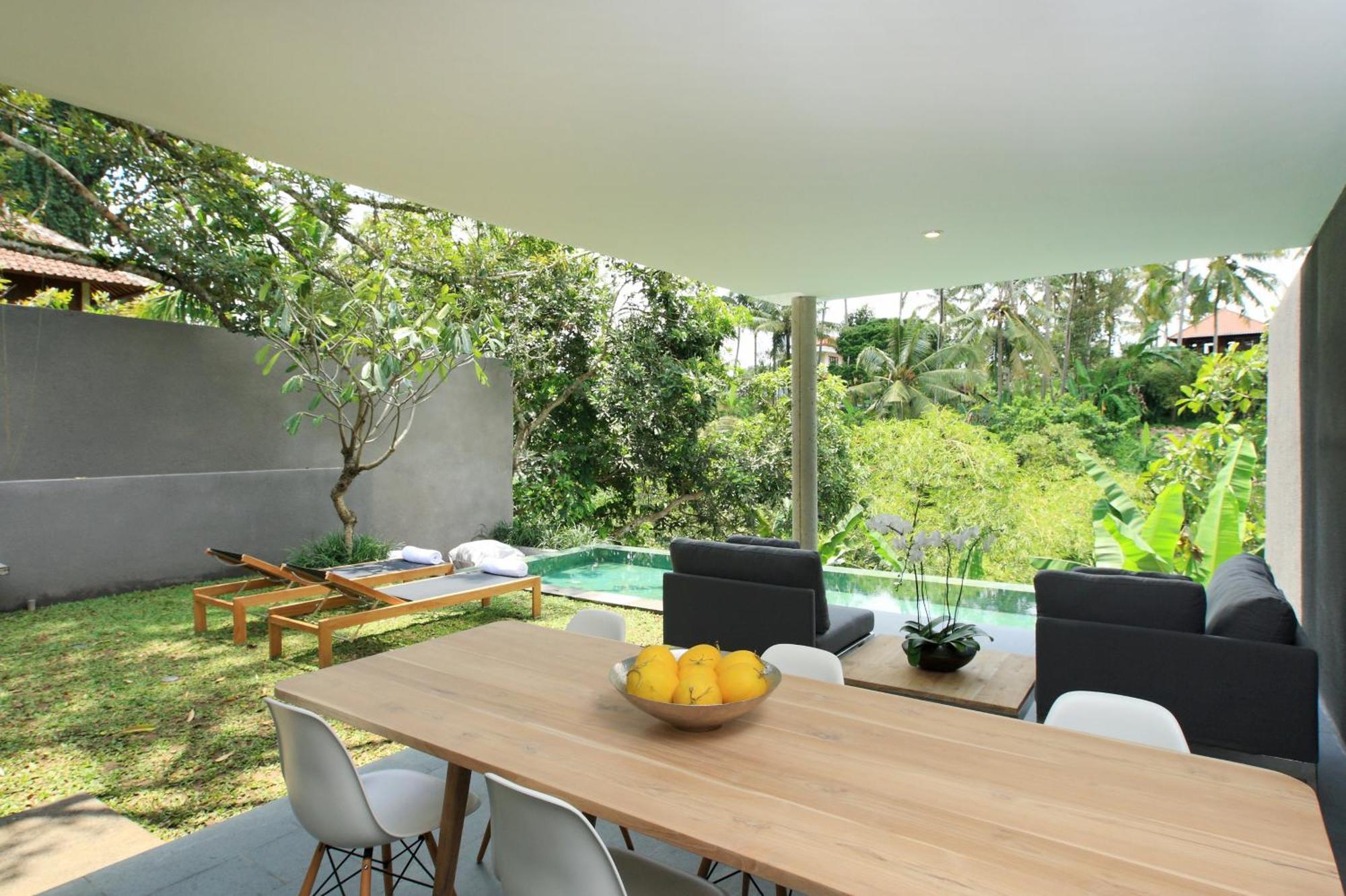 Three-Bedroom Villa Chasing The Sunrise