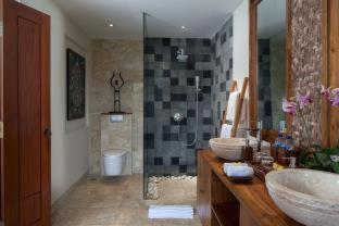 Early Booker Hot Deal Deluxe Suite