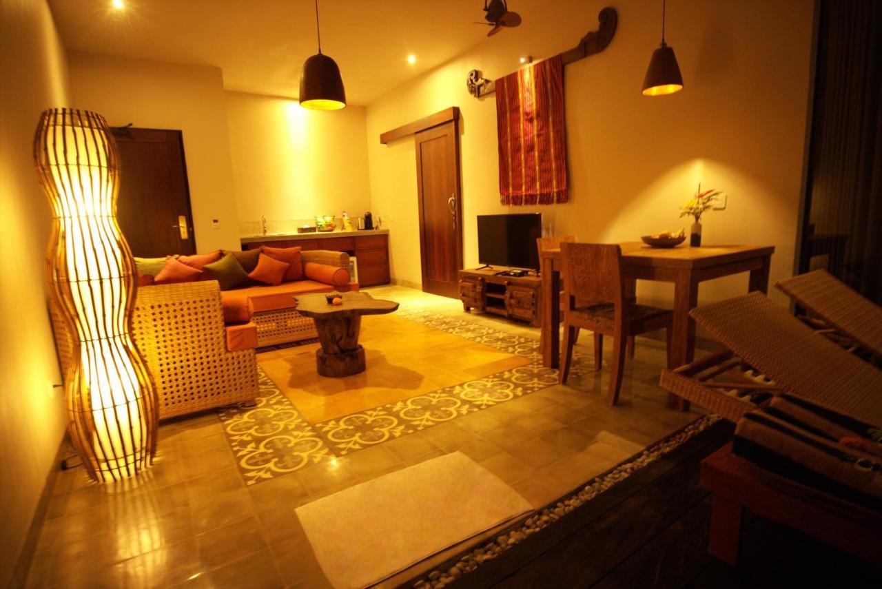 Deluxe One-Bedroom Pool Villa Jacuzzi