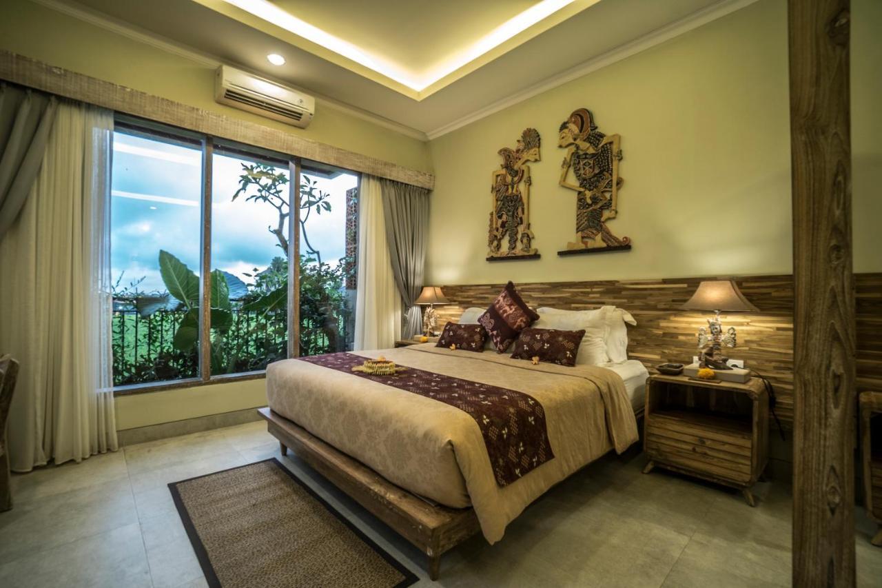 Deluxe King Suite
