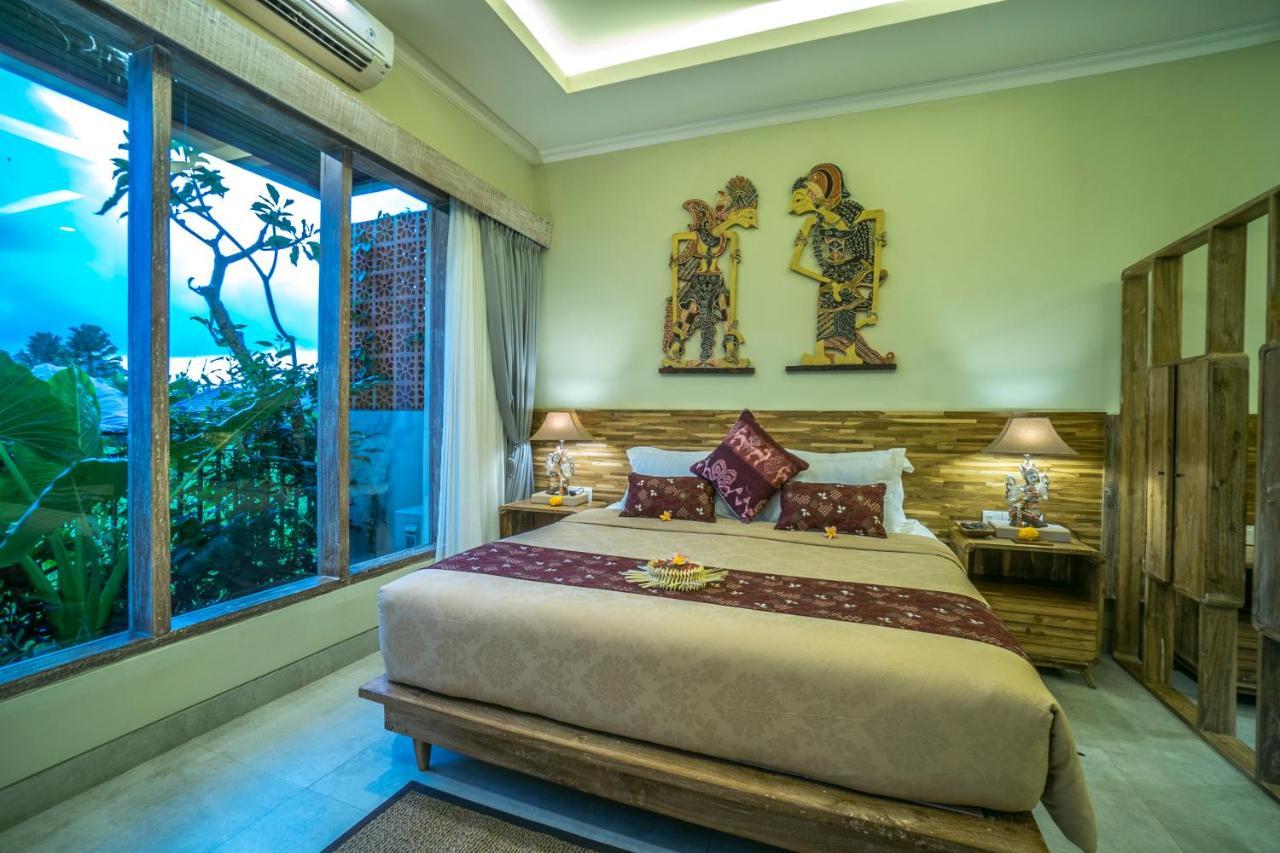 Deluxe King Suite