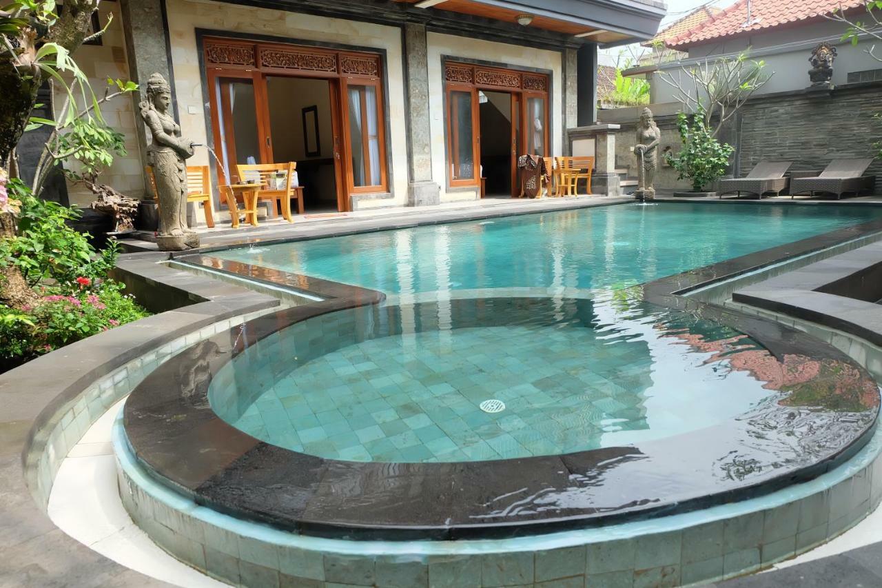 Superior Twin Room Pool View