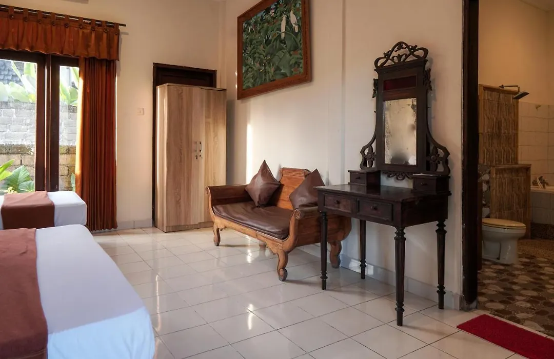 Ina Inn-1