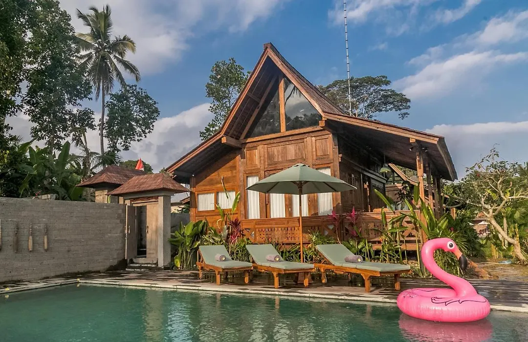 Benisari Batik Garden Cottage-1