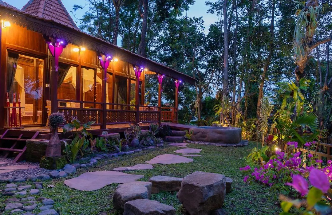 Homayoon Private Villa Ubud-1