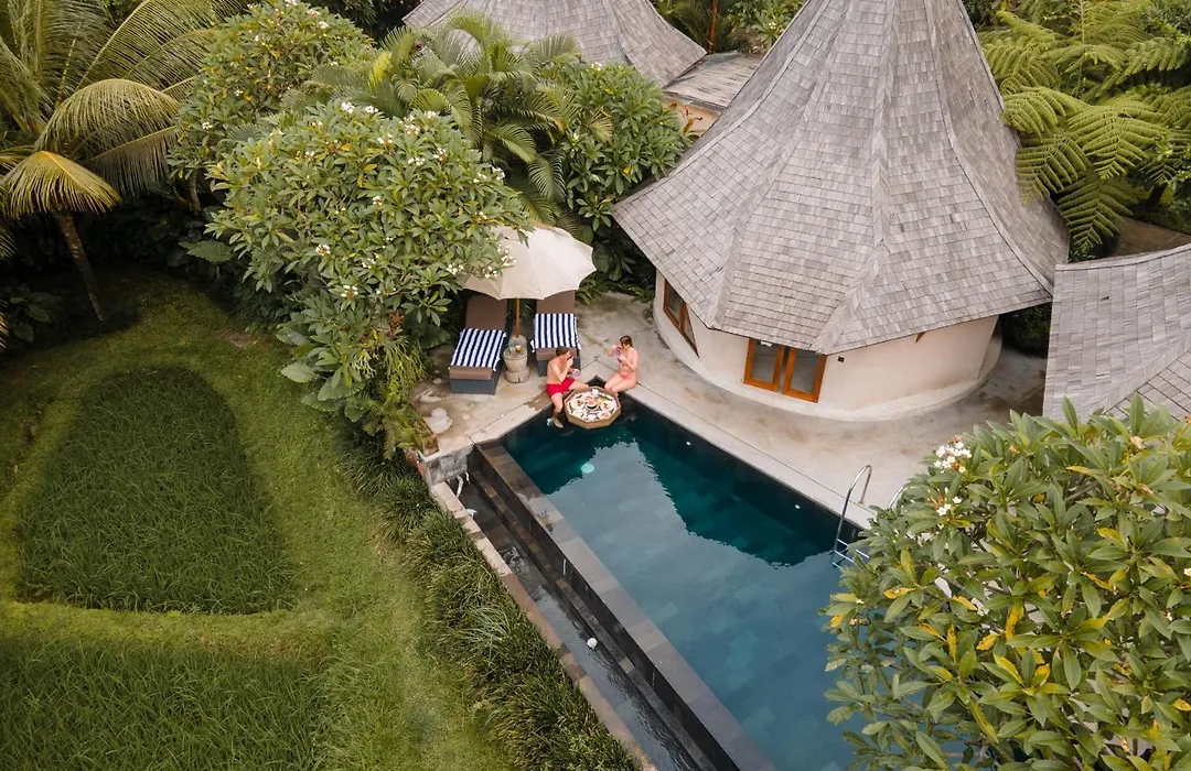 The Sender Pool Suites-1