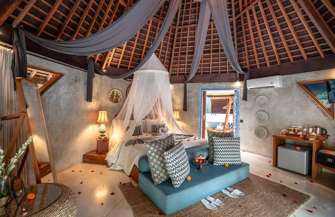 The Sender Pool Suites-1