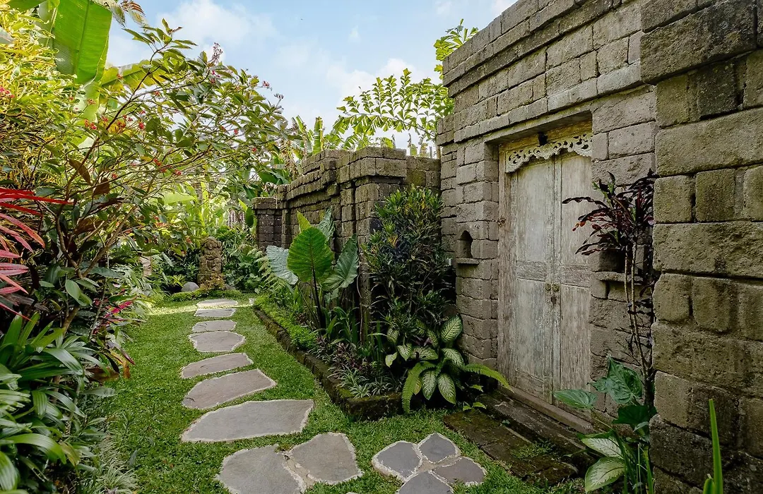 Pratiwi Ubud Villa-1