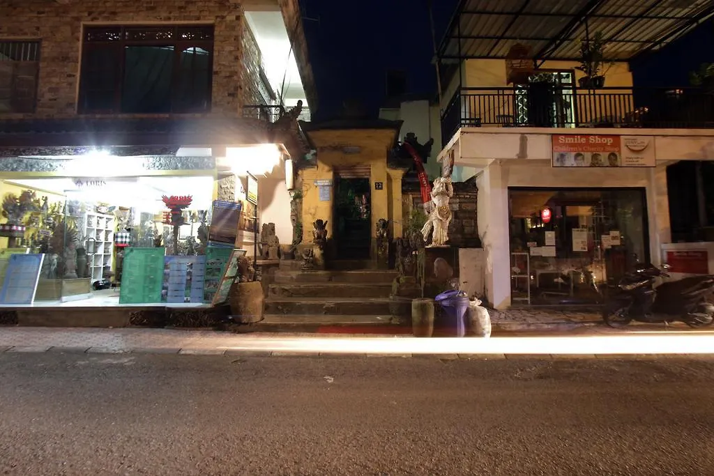 Loris Homestay-1