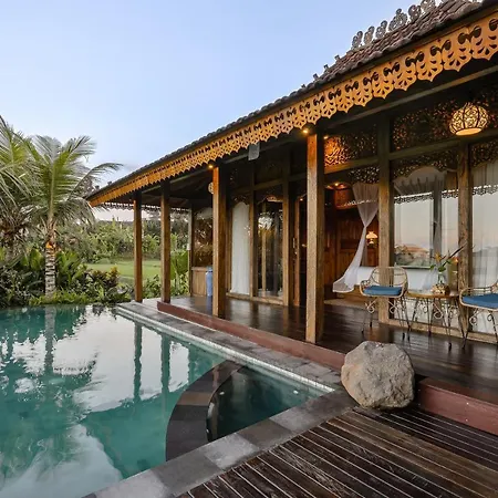 Airsania Ubud Antique Villas-3