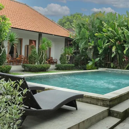 Green Papaya House-2