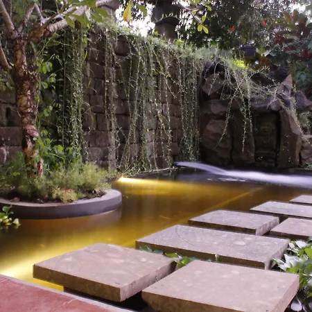 Avalon Ubud Castle & Spa-3