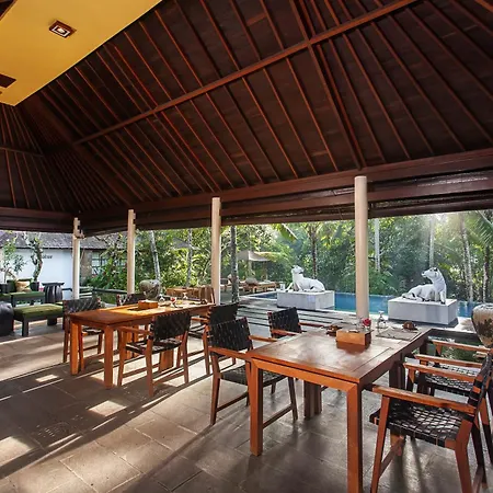 Uma Giri Villas Ubud By Genuinehost-3