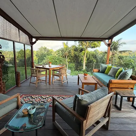 Quiet Luxury Paradise Fab Staff Lebah Villas Central Ubud-2