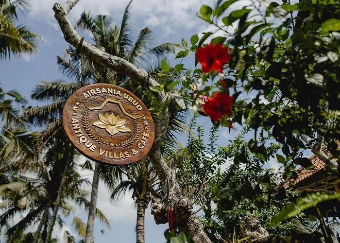Airsania Ubud Antique Villas, Indonesien