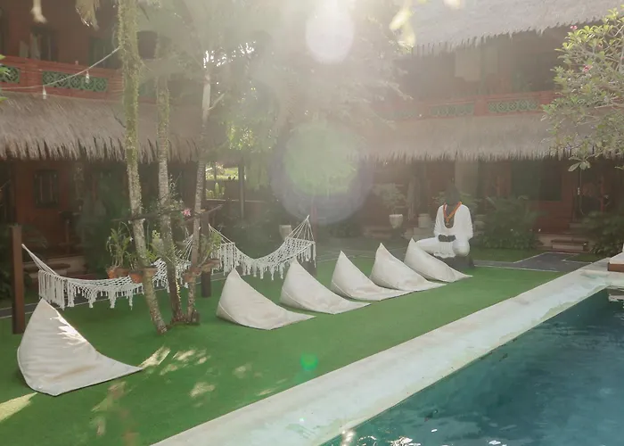 Puri Garden Hotel & Hostel