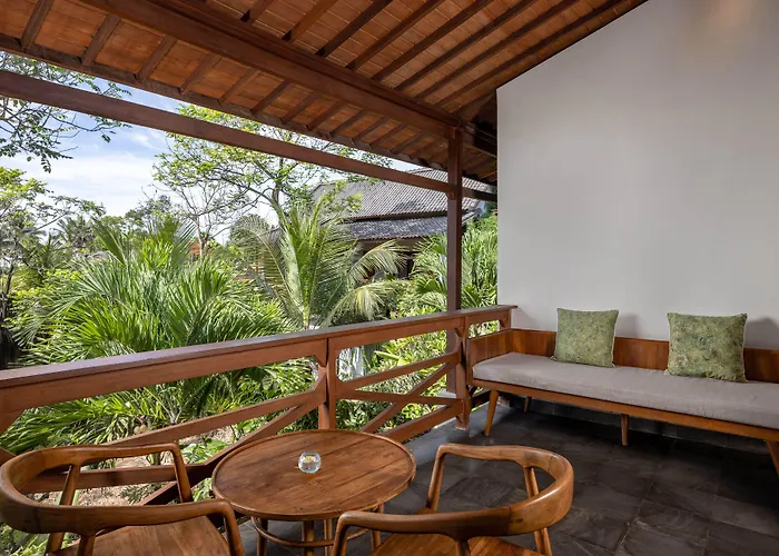 Dinara Ubud