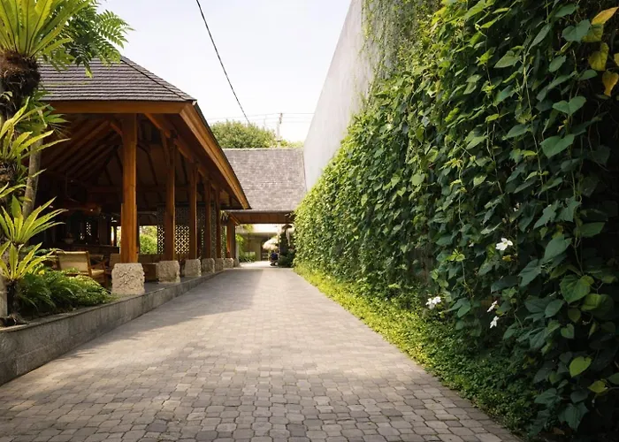 Yulia Village Inn Ubud