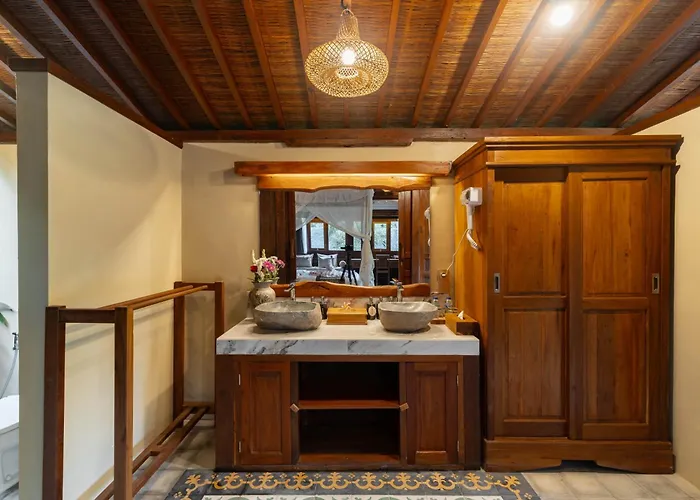 Madani Antique Villas
